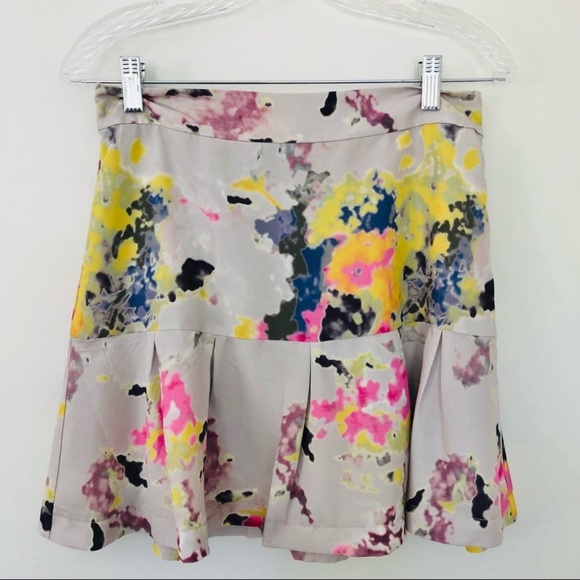 NWT Tinley Road Skirt Rainbow Watercolor Mini Tennis Gray Yellow Pink Purple - Picture 2 of 11